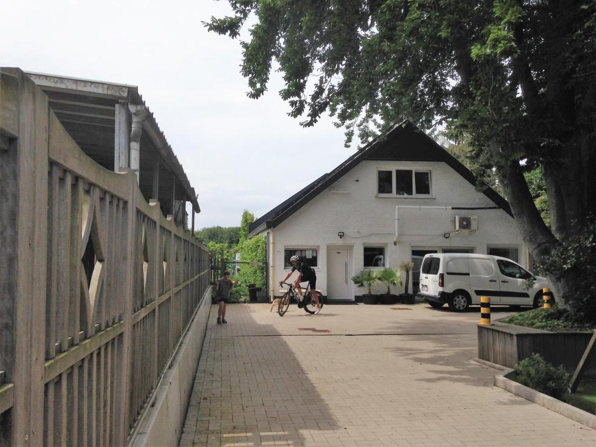 B&B Aalsters Genot Bagian luar foto